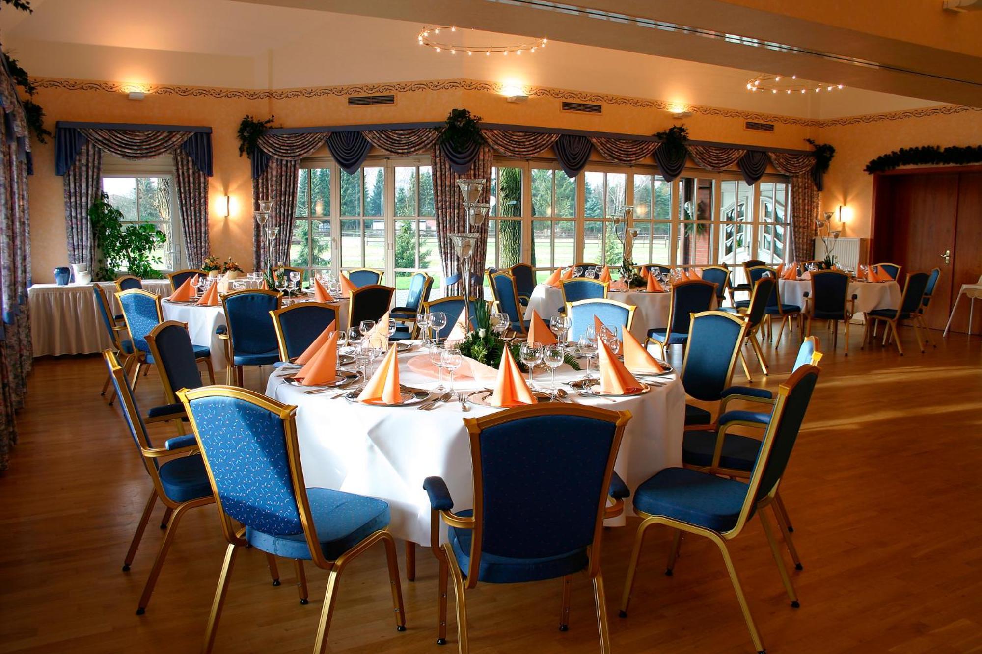 Land-Gut-Hotel Restaurant Kreuz Meyer Штур Екстер'єр фото