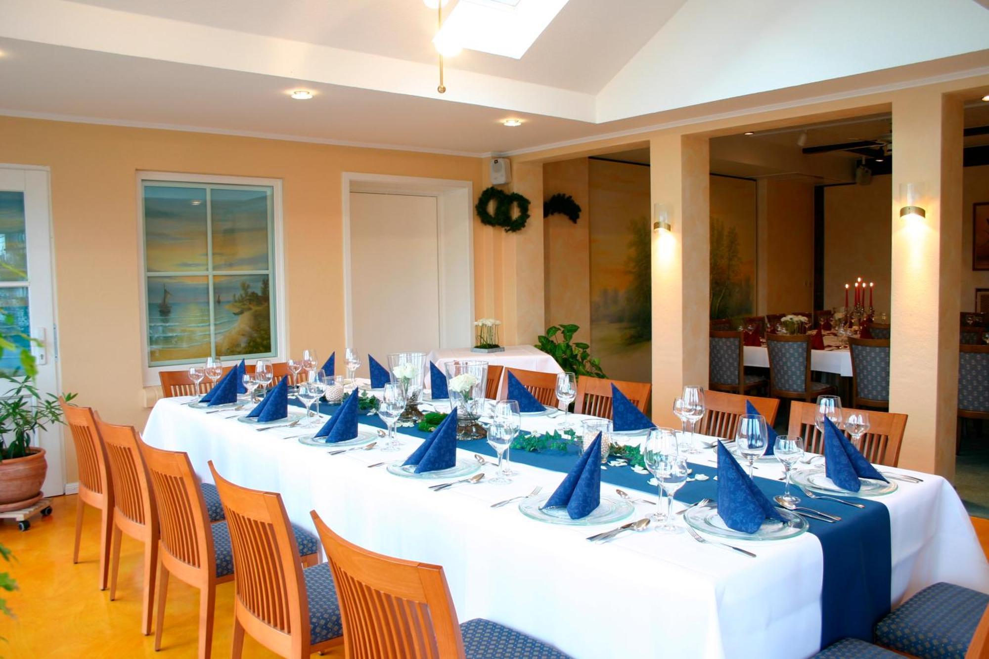Land-Gut-Hotel Restaurant Kreuz Meyer Штур Екстер'єр фото
